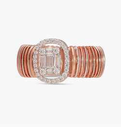 The Alternate Lines Ring